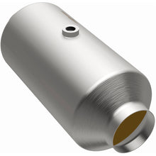 Load image into Gallery viewer, Magnaflow 3.00in. C/C 6in. spun body Universal Converter (51299)