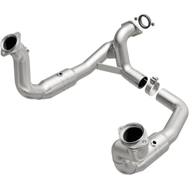 MagnaFlow Conv Direct Fit 11-14 Ford F-250 Super Duty / 350 Super Duty V8 6.2L (52297)