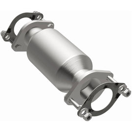 Magnaflow 2009 Hyundai Genesis 4.6L Direct Fit Converter (5571740)