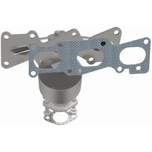 Load image into Gallery viewer, Magnaflow 07-09 Hyundai Santa Fe 3.3L Direct Fit Converter (5582201)