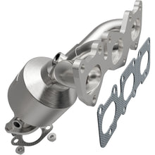 Load image into Gallery viewer, Magnaflow 07-09 Hyundai Santa Fe 3.3L Direct Fit Converter (5582202)