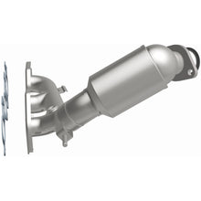 Load image into Gallery viewer, Magnaflow 11-15 Toyota Sienna 3.5L Direct Fit Converter (5582545)