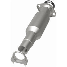 Load image into Gallery viewer, Magnaflow 04-06 Toyota Sienna 3.3L Direct Fit Converter (5592030)