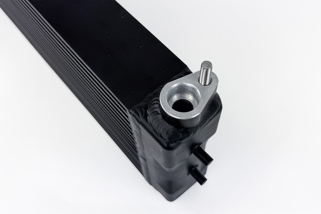 CSF F1X M5/M6 and F9X M5/M8 High-Performance Engine Oil Cooler (8317)