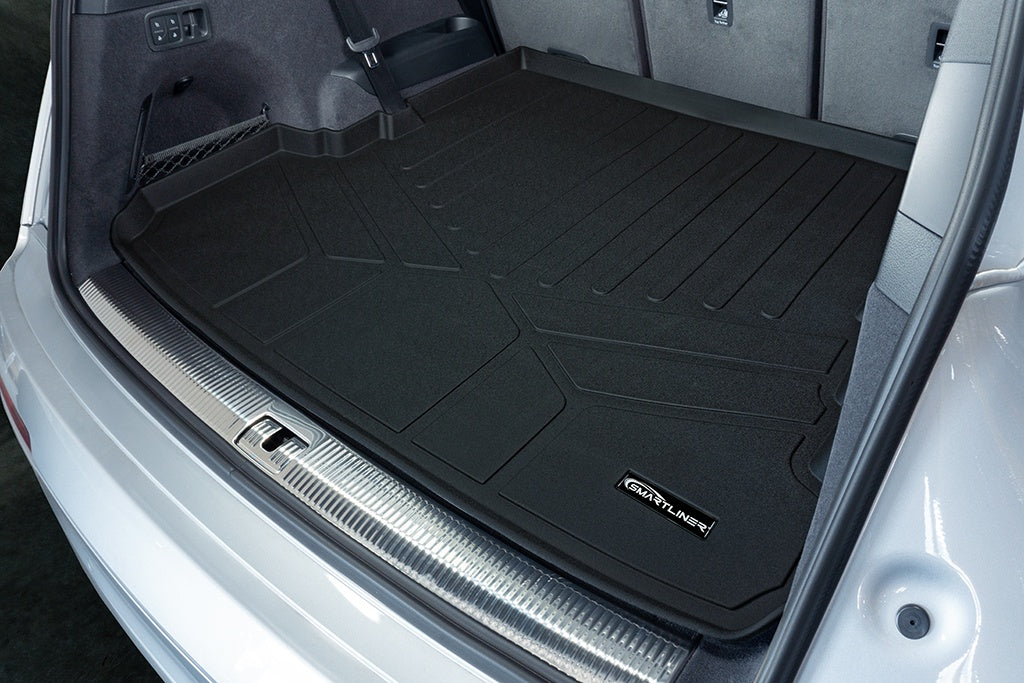 SMARTLINER Custom Fit All Weather Protection Black Cargo Liner behind the 2nd Row Seats Compatible With 2017-2025 Audi Q7/SQ7 (SD0364)