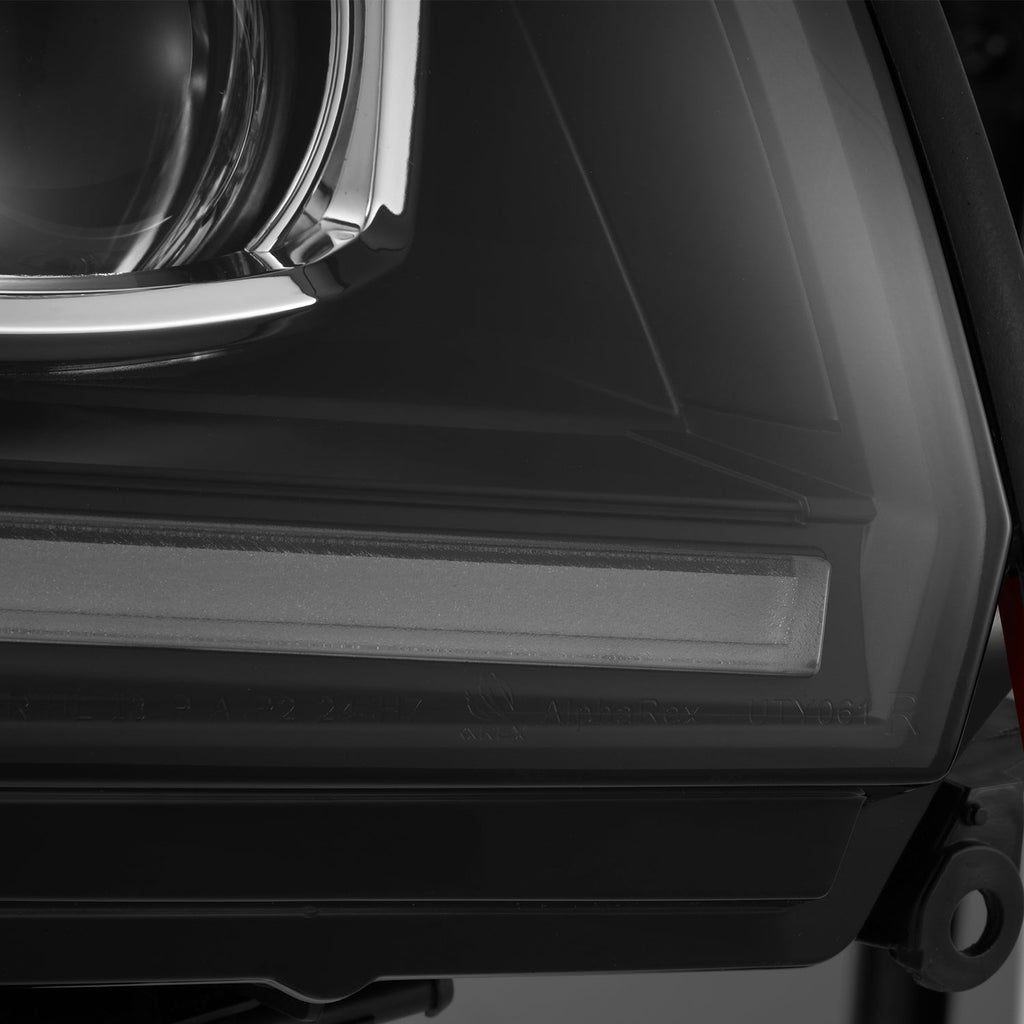 03-09 Toyota 4Runner LUXX-Series LED Projector Headlights Black