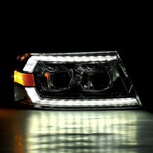Load image into Gallery viewer, 04-08 Ford F150 / 06-08 Lincoln Mark LT PRO-Series Halogen Projector Headlights Chrome