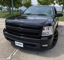 Load image into Gallery viewer, 07-13 Chevrolet Silverado PRO-Series Halogen Projector Headlights Chrome