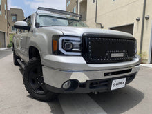 Load image into Gallery viewer, 07-13 GMC Sierra PRO-Series Halogen Projector Headlights Jet Black