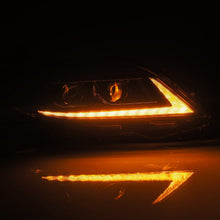 Load image into Gallery viewer, 11-20 Toyota Sienna LUXX-Series Projector Headlights Black