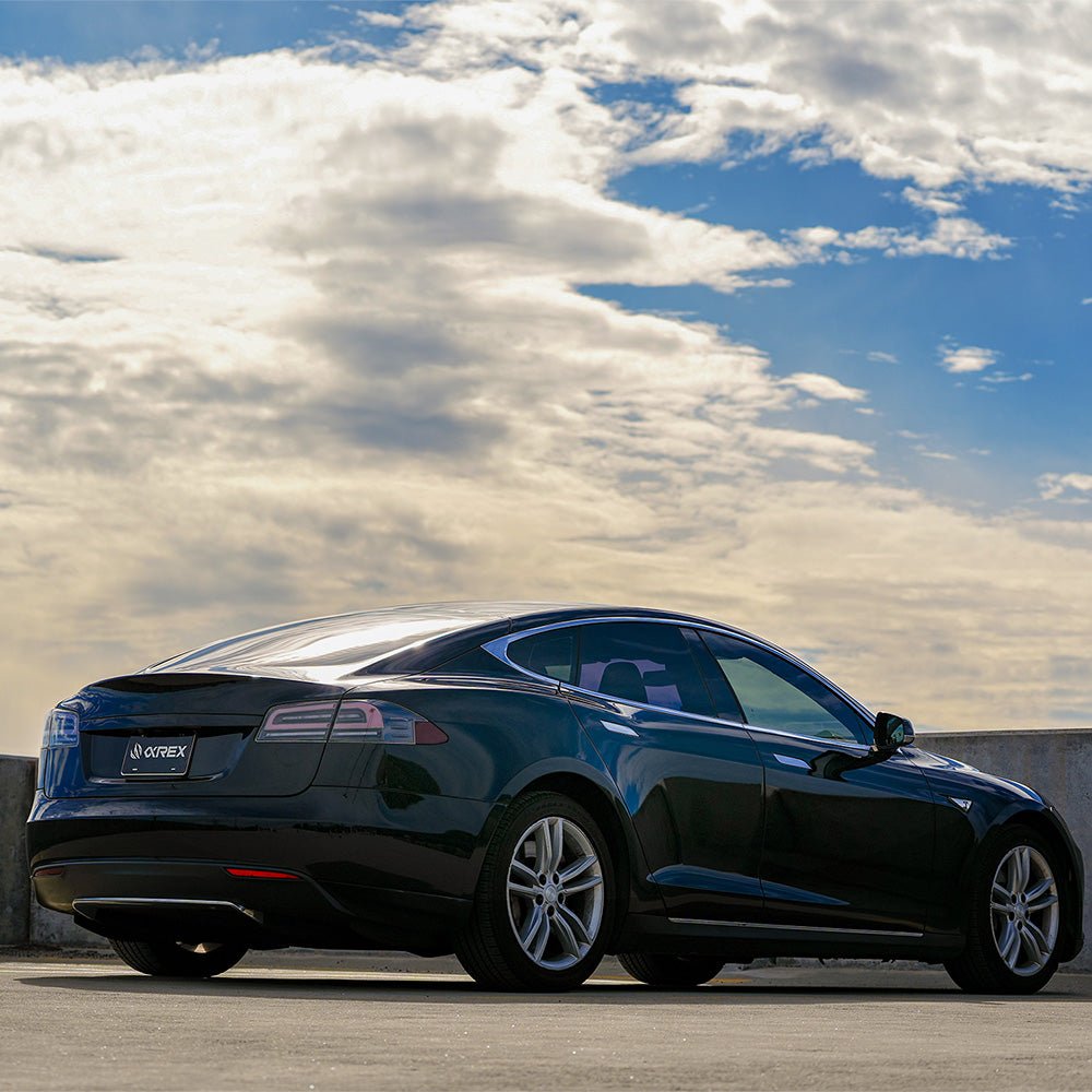 12-21 Tesla Model S LUXX-Series LED Tail Lights Black Smoke (With Black Trunk Center Piece Replacement)