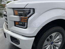Load image into Gallery viewer, 15-17 Ford F150 / 17-20 Ford F150 Raptor LUXX-Series LED Projector Headlights Black