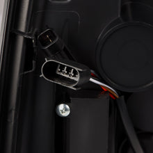 Load image into Gallery viewer, 19-24 Ram 2500/3500 LUXX-Series LED Tail Lights Black-Red