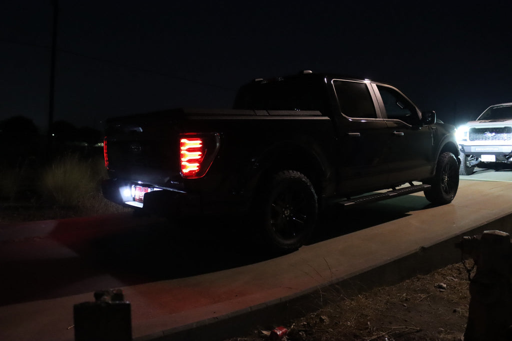 21-23 Ford F150/F150 Raptor LUXX-Series LED Tail Lights Black-Red