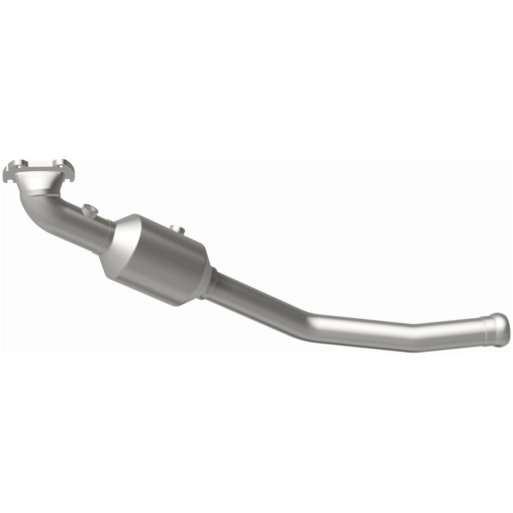 Magnaflow 13-15 Dodge Durango V6 3.6L OEM Grade / EPA Compliant Direct-Fit Catalytic Converter (21-250)