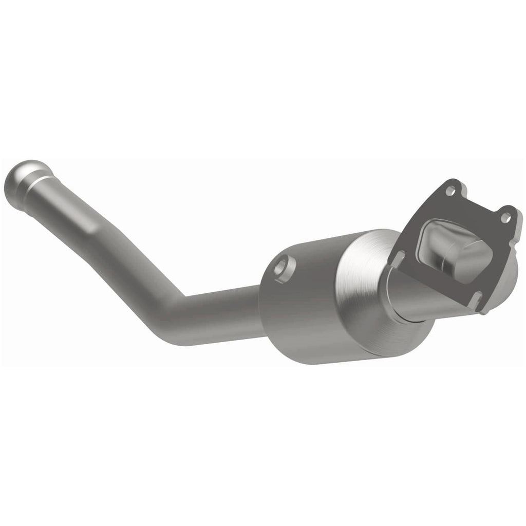 Magnaflow 13-15 Dodge Durango V6 3.6L OEM Grade / EPA Compliant Direct-Fit Catalytic Converter (21-250)