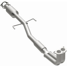 Load image into Gallery viewer, Magnaflow 99-00 Galant L4 2.4 OEM Underbody Direct Fit Converter (21-374)