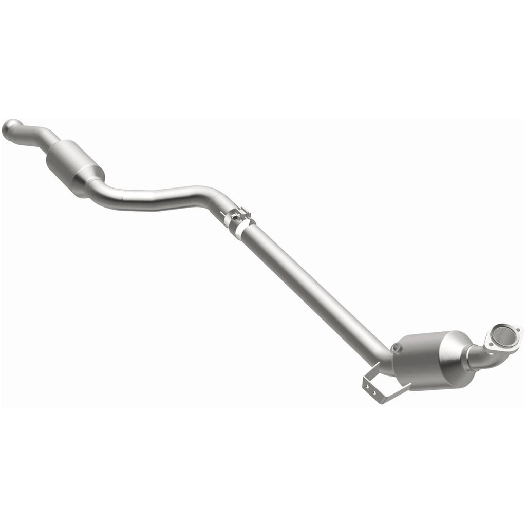 Magnaflow 10-12 GLK350 V6 3.5 OEM Underbody Direct Fit Converter (21-439)