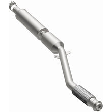 Load image into Gallery viewer, Magnaflow 11-16 Cooper Countryman L4 1.6 OEM Underbody Direct Fit Converter (21-488)