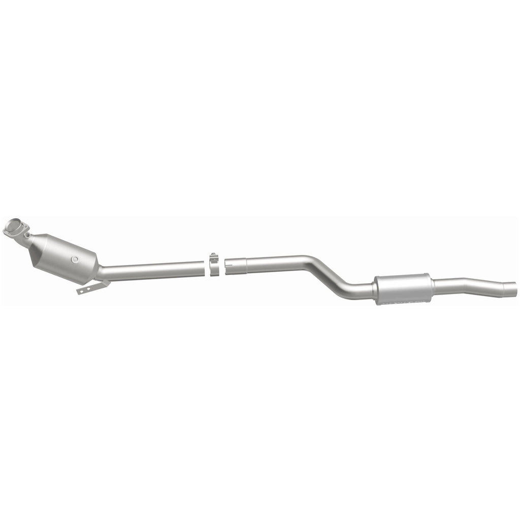 MagnaFlow 11-12 Mercedes-Benz C300 3.0L OEM Grade Direct Fit Catalytic Converter (21-498)