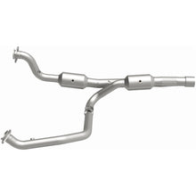 Load image into Gallery viewer, Magnaflow 14-18 2500 V8 6.4 OEM Underbody Direct Fit Converter (21-513)