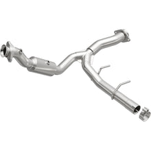 Load image into Gallery viewer, MagnaFlow Conv Direct Fit 15-17 Ford Expedition V6 3.5 OEM Underbody (21-528)