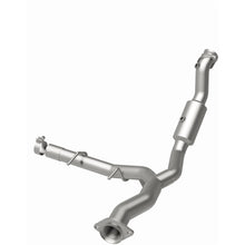 Load image into Gallery viewer, MagnaFlow Conv Direct Fit 15-17 Ford Expedition V6 3.5 OEM Underbody (21-528)