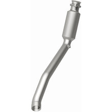 Load image into Gallery viewer, MagnaFlow DF Conv 2010-2013 Landrover LR4 V8 5 OEM Underbody (21-531)