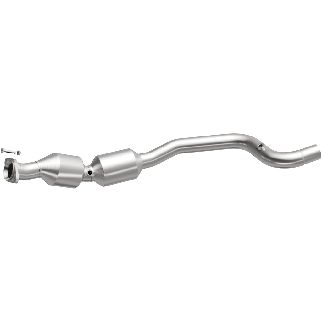 MagnaFlow 13-17 Range Rover V8 5 OEM Underbody Direct Fit EPA Compliant Catalytic Converter (21-536)