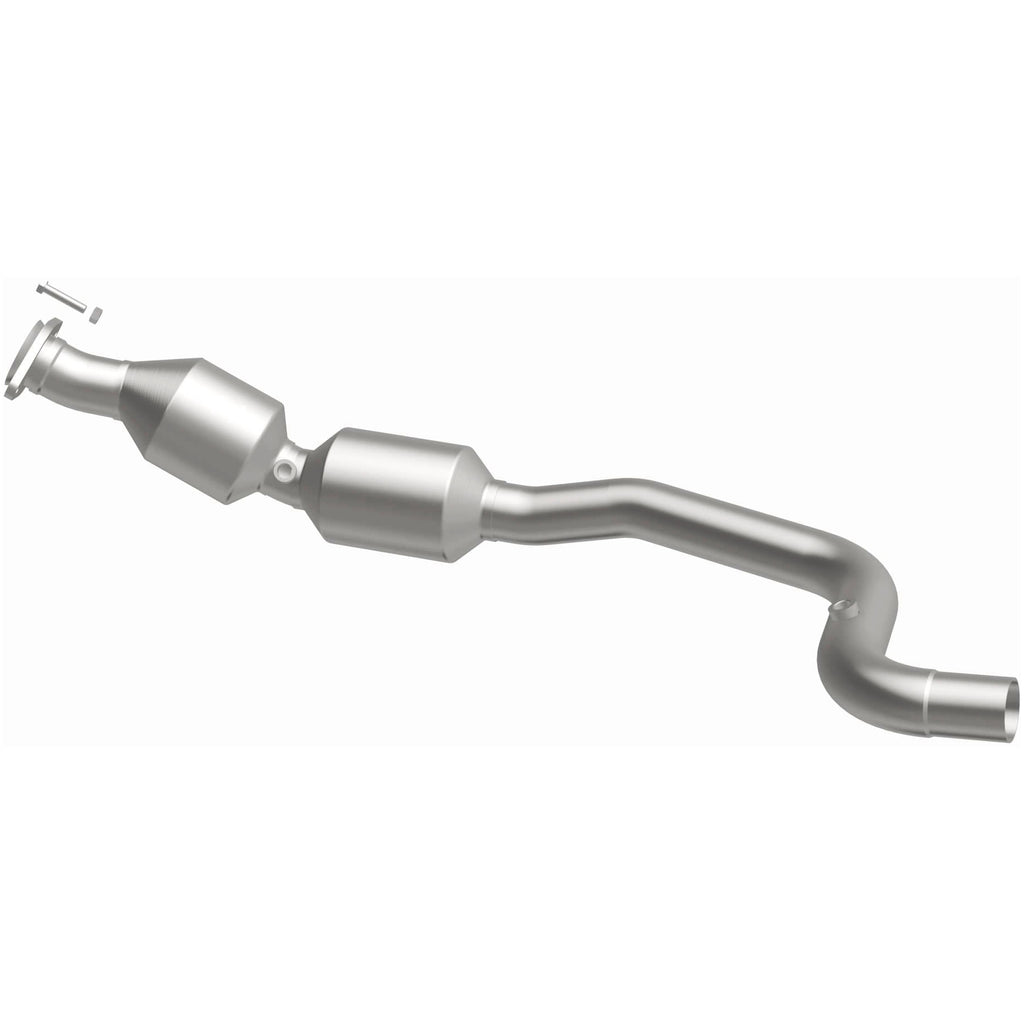 MagnaFlow 13-17 Range Rover V8 5 OEM Underbody Direct Fit EPA Compliant Catalytic Converter (21-536)