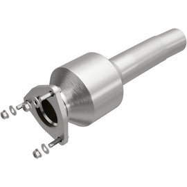 Magnaflow 15-17 Discovery Sport L4 2 OEM Underbody Direct Fit Converter (21-538)