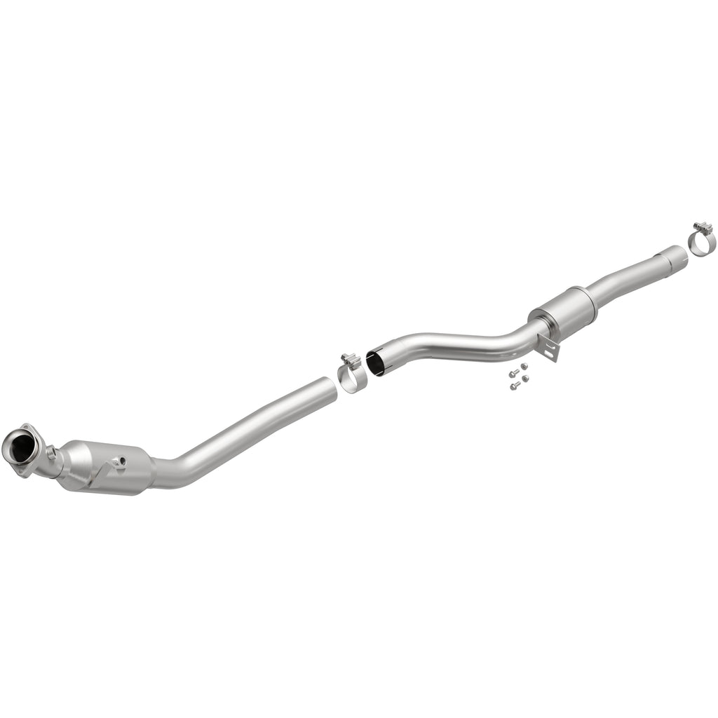 Magnaflow Conv DF 2013-2017 SL550 V8 4.6 OEM Underbody (21-572)