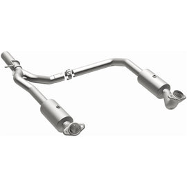 Magnaflow 09-13 Ford E-350 Super Duty V10 6.8 OEM Underbody Direct Fit Catalytic Converter (21-599)