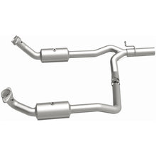 Load image into Gallery viewer, Magnaflow 09-13 Ford E-350 Super Duty V10 6.8 OEM Underbody Direct Fit Catalytic Converter (21-599)