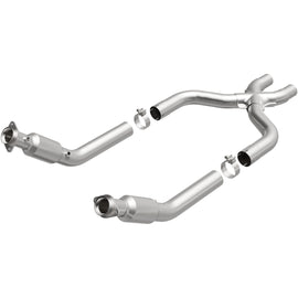MagnaFlow 13-14 Ford Mustang 5.8L OEM Underbody Direct Fit EPA Compliant Catalytic Converter (21-625)