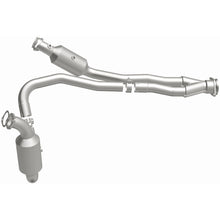 Load image into Gallery viewer, Magnaflow Conv DF 2015-2017 Transit-150 V6 3.5 OEM Underbody (21-710)