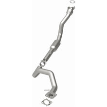 Load image into Gallery viewer, Magnaflow 05-06 Terraza V6 3.5 OEM Underbody Direct Fit Converter (21-758)