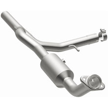 Load image into Gallery viewer, Magnaflow 07-08 F-150 V8 4.6 OEM Underbody Direct Fit Converter (21-834)