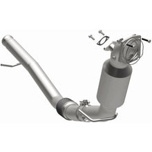 Load image into Gallery viewer, MagnaFlow Exhaust Products 2018-2023 Jeep Wrangler 2.0L OEM Grade Federal / EPA Compliant Direct-Fit Catalytic Converter (21-958)