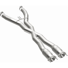 Load image into Gallery viewer, Magnaflow 14-18 Chevrolet Corvette 6.2L Underbody Direct Fit Converter (21-973)