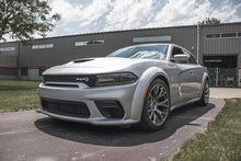Load image into Gallery viewer, Corsa Performance 2.75 Inch Valved Cat-Back Dual Rear Exit with Single 4.5 Inch Polished Tips 15-24 Dodge Charger (21072)