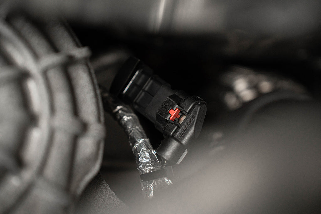 Corsa Performance 3.0 Inch Cat-Back Dual Rear Exit Exhaust System with NPP and AFM Simulators and 4.5 Inch Polished Caron Fiber Black Tips 20-25 Chevrolet Corvette C8 (21108CFBLK)