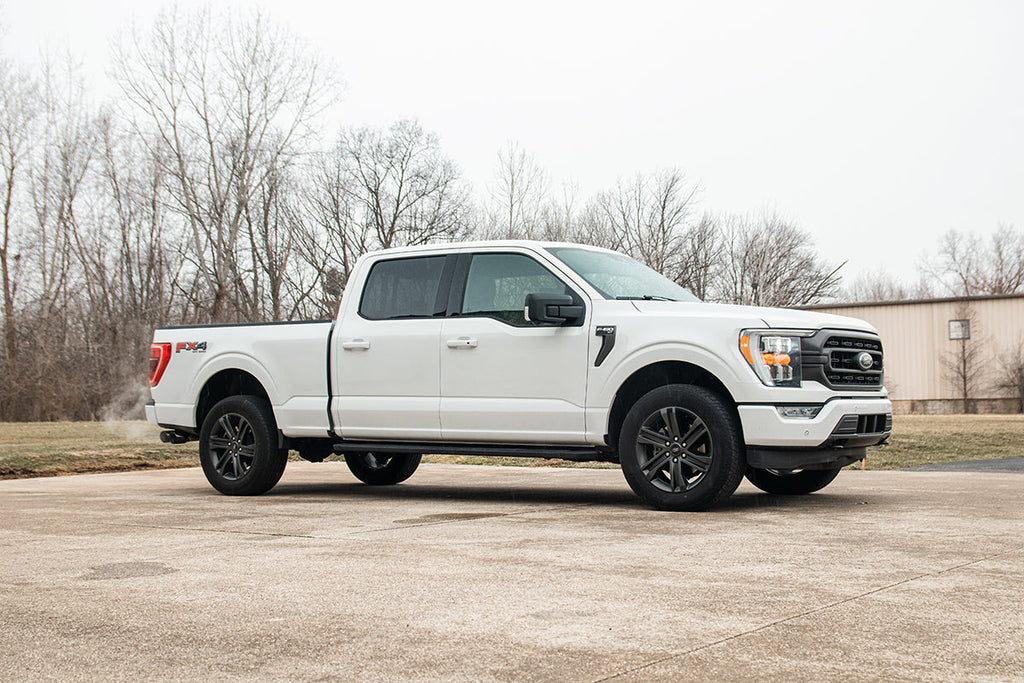 Corsa Performance 3.0 Inch Single Side Exit Catback Exhaust System with Twin 4.0 Inch Pro Series Black Tips Sport Level Sound 21-25 Ford F-150 145 Inch Wheel Base (21157BLK)