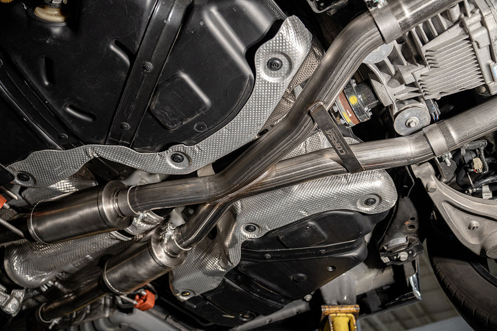 Corsa Performance 2.75 Inch Dual Rear Exit Cat-Back Exhaust System with Single 4.5 Inch Black PVD Pro Series Tips Xtreme Sound Level 21-24 Dodge Durango SRT Hellcat (21196BLK)