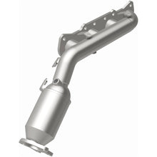 Load image into Gallery viewer, MagnaFlow Conv DF 12-16 Hyundai Equus V8 5 OEM Manifold (22-093)