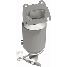 Load image into Gallery viewer, Magnaflow 15-16 Chrysler 200 3.6L OEM Manifold Direct Fit Converter (22-160)