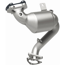 Load image into Gallery viewer, Magnaflow 15-16 Chrysler 200 3.6L OEM Manifold Direct Fit Converter (22-161)