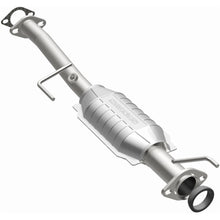 Load image into Gallery viewer, MagnaFlow Conv Dir Fit Tracker-Sidekick 94-96 (22626)