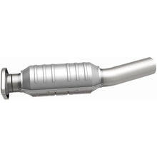 Load image into Gallery viewer, Magnaflow Conv DF 06-10 Toyota Rav4 3.5L (23006)
