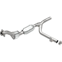Load image into Gallery viewer, MagnaFlow Conv DF 99 Ford F-150 4.6L (23082)